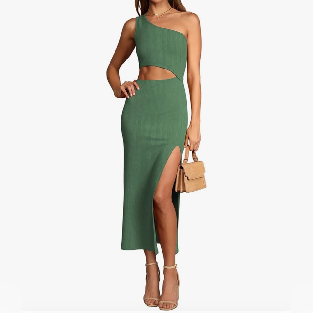 NWOT Cut out, maxi body con dress size medium